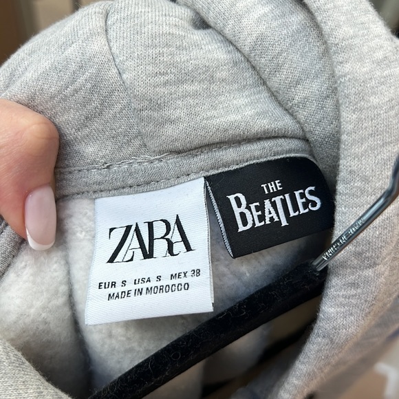 Zara The Beatles Hooded Sweatshirt - Picture 2 of 3